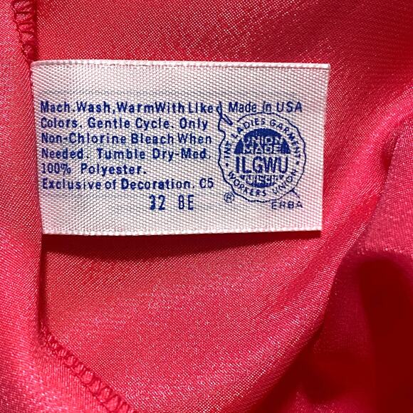 Vintage Maidenform USA Hot Pink Satin One-Piece Bodysuit Size MEDIUM Union ILGWU - Picture 6 of 6